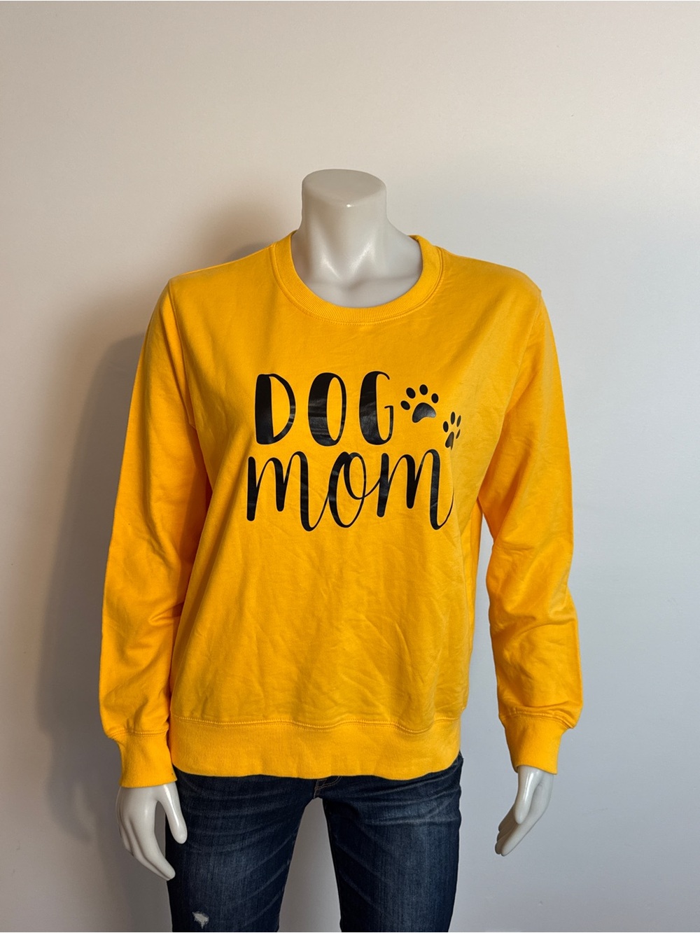 "Dog Mom" Sweatshirt. Bright Yellow. pit to pit 23"